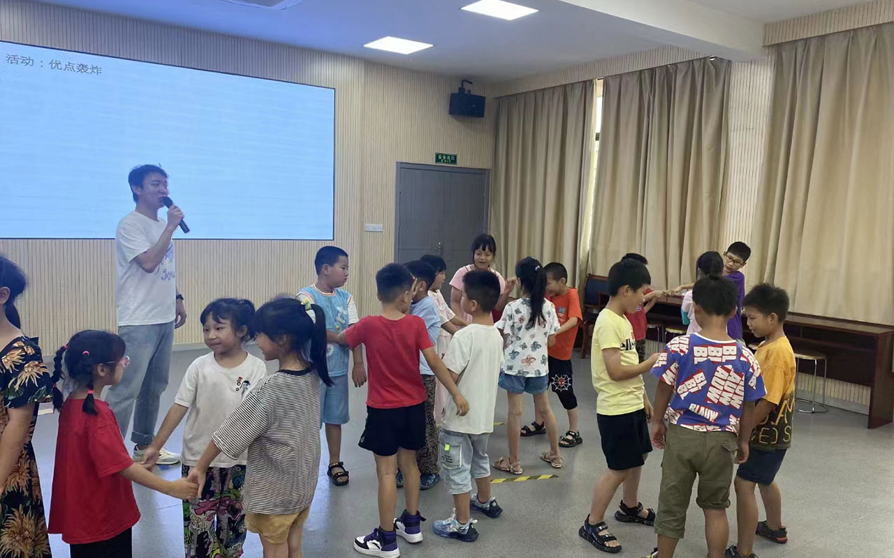 新蔡龙观乡中心学校