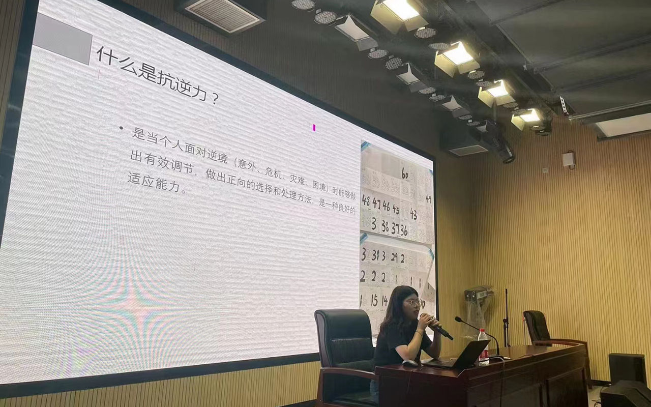 新蔡董玉娣中学